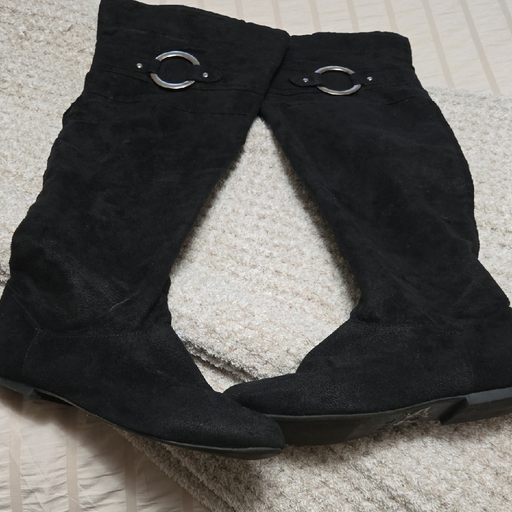 Black Suede Knee-High Boots